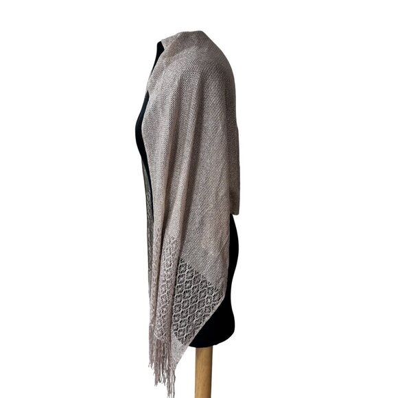 Lightweight Gold Pink Knit Shawl Wrap With Fringe Detailing - Picture 2 of 7